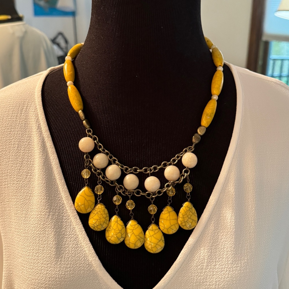 Agate and Glass Bead Yellow and Cream Necklace